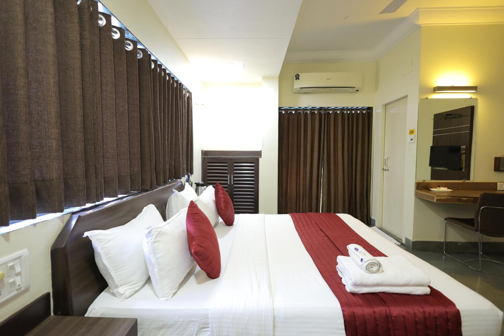Hotel Hospice Σουράτ Εξωτερικό φωτογραφία