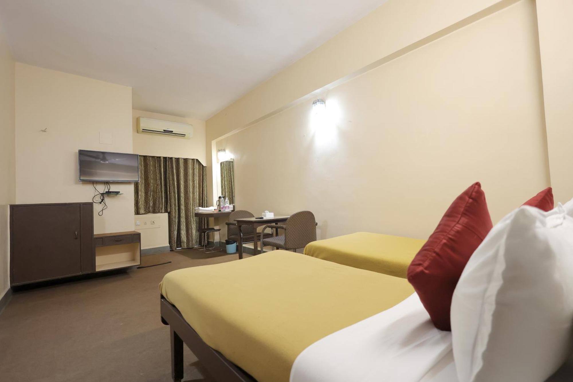 Hotel Hospice Σουράτ Εξωτερικό φωτογραφία