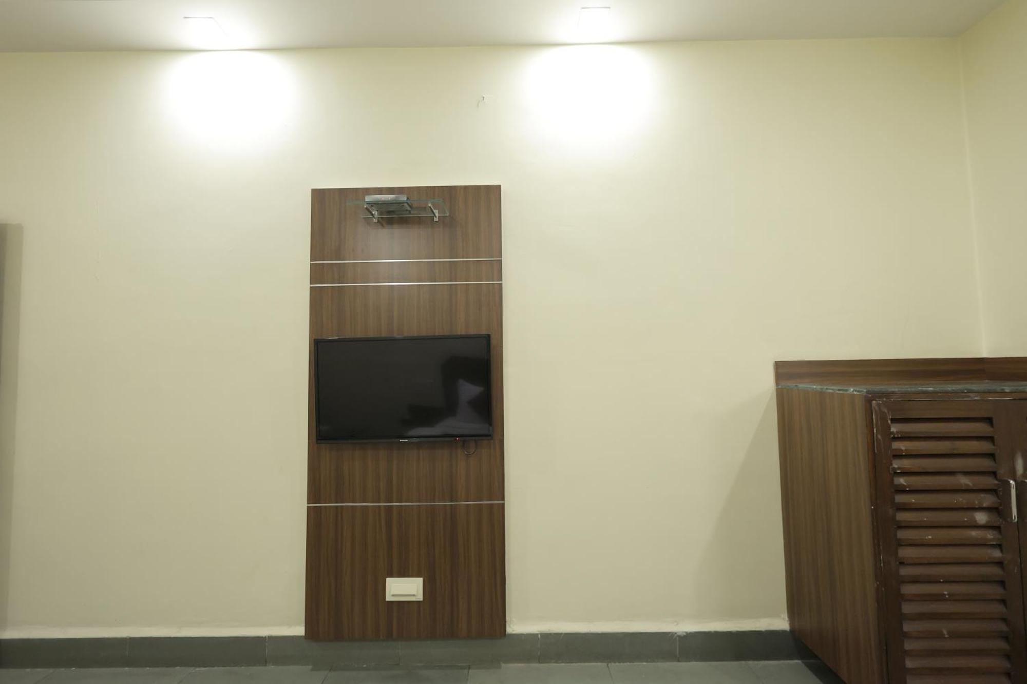 Hotel Hospice Σουράτ Εξωτερικό φωτογραφία