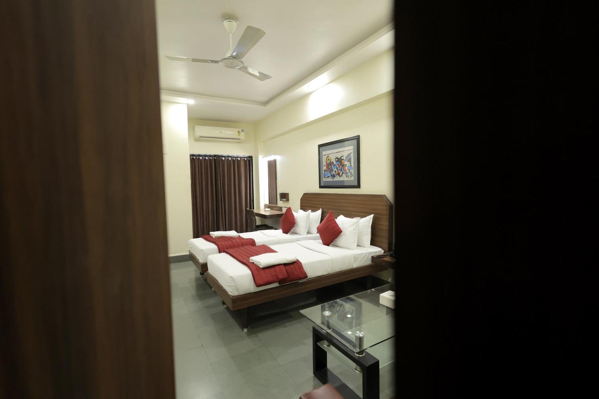 Hotel Hospice Σουράτ Εξωτερικό φωτογραφία