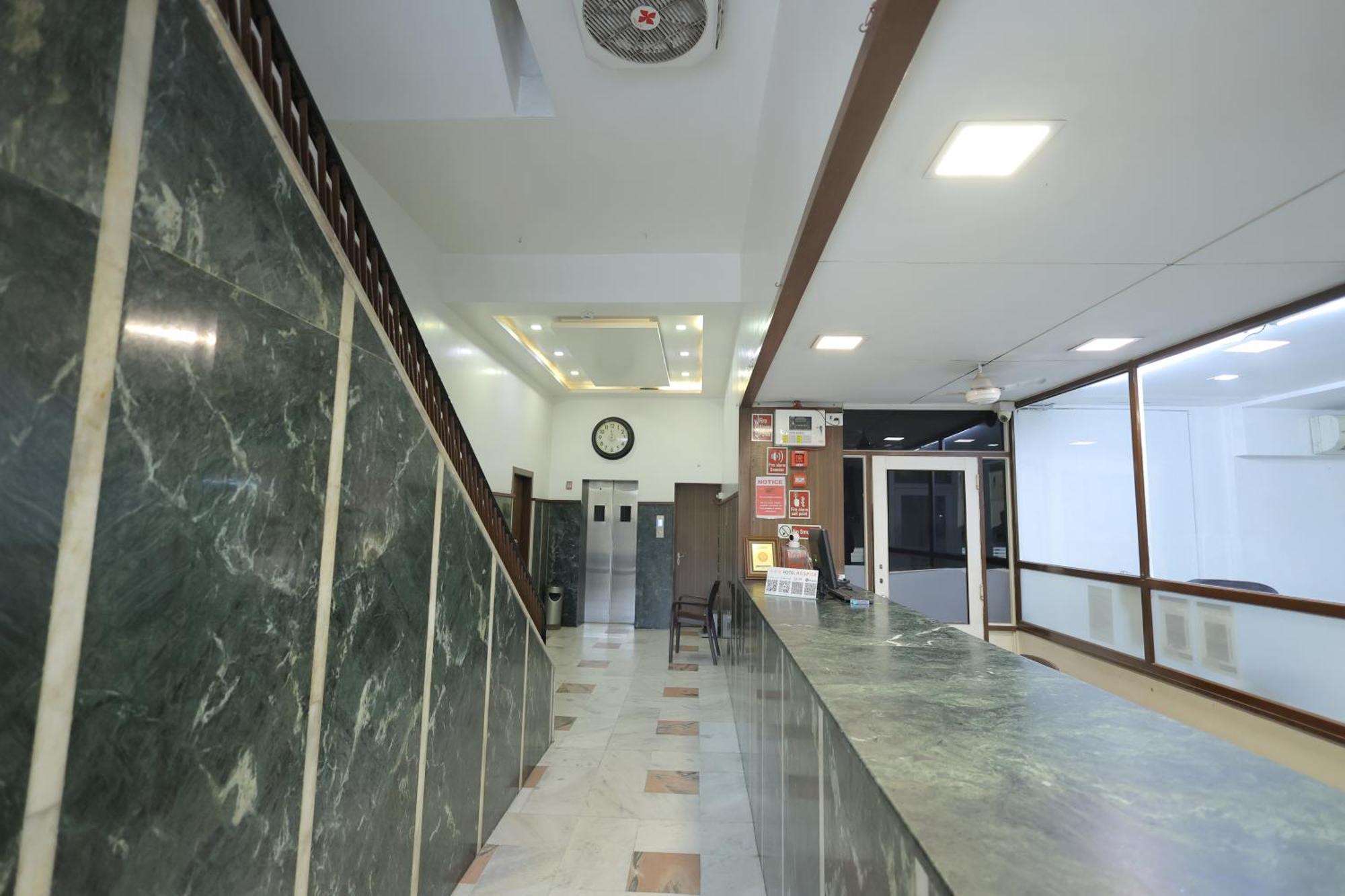 Hotel Hospice Σουράτ Εξωτερικό φωτογραφία