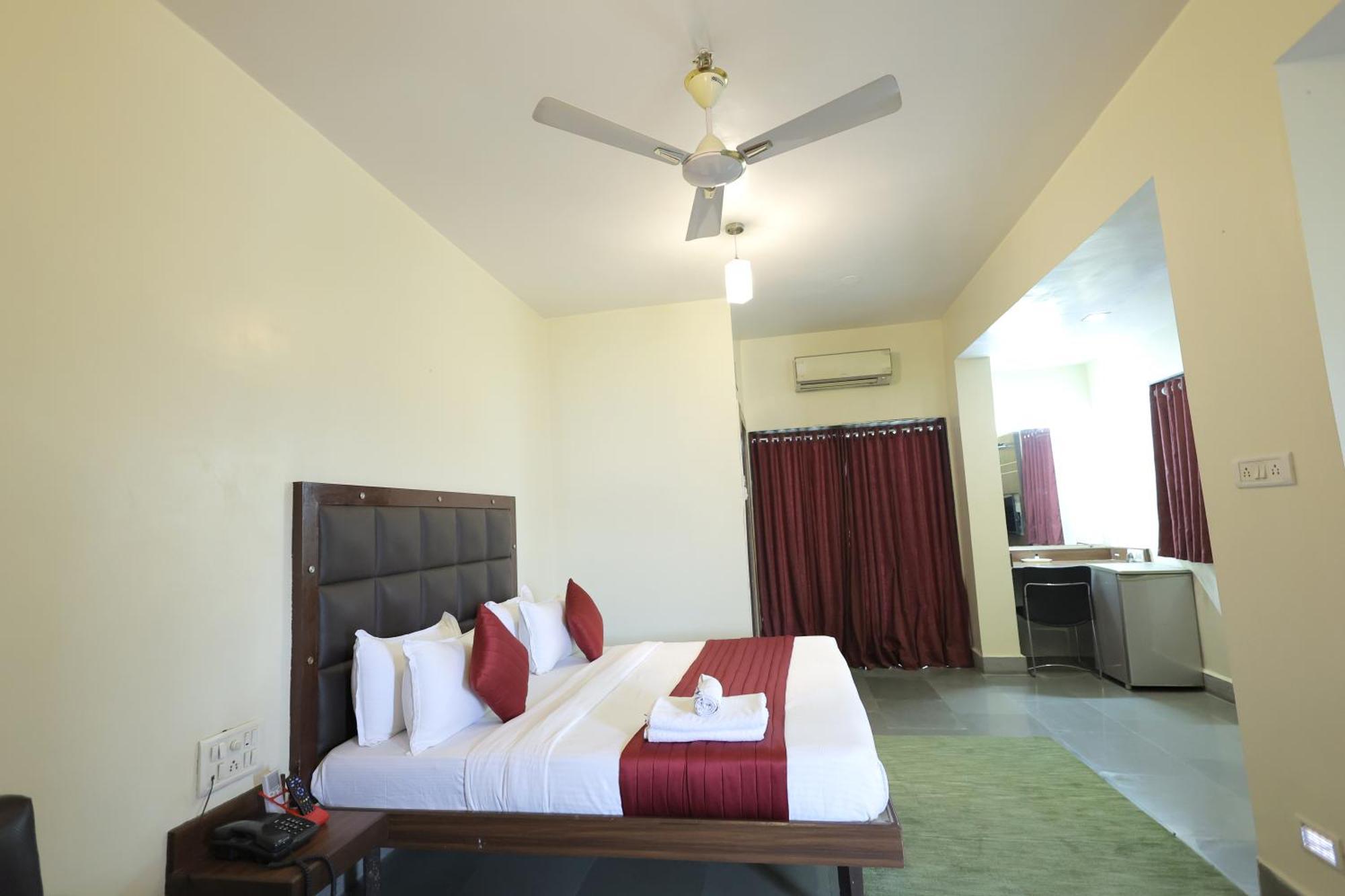 Hotel Hospice Σουράτ Εξωτερικό φωτογραφία