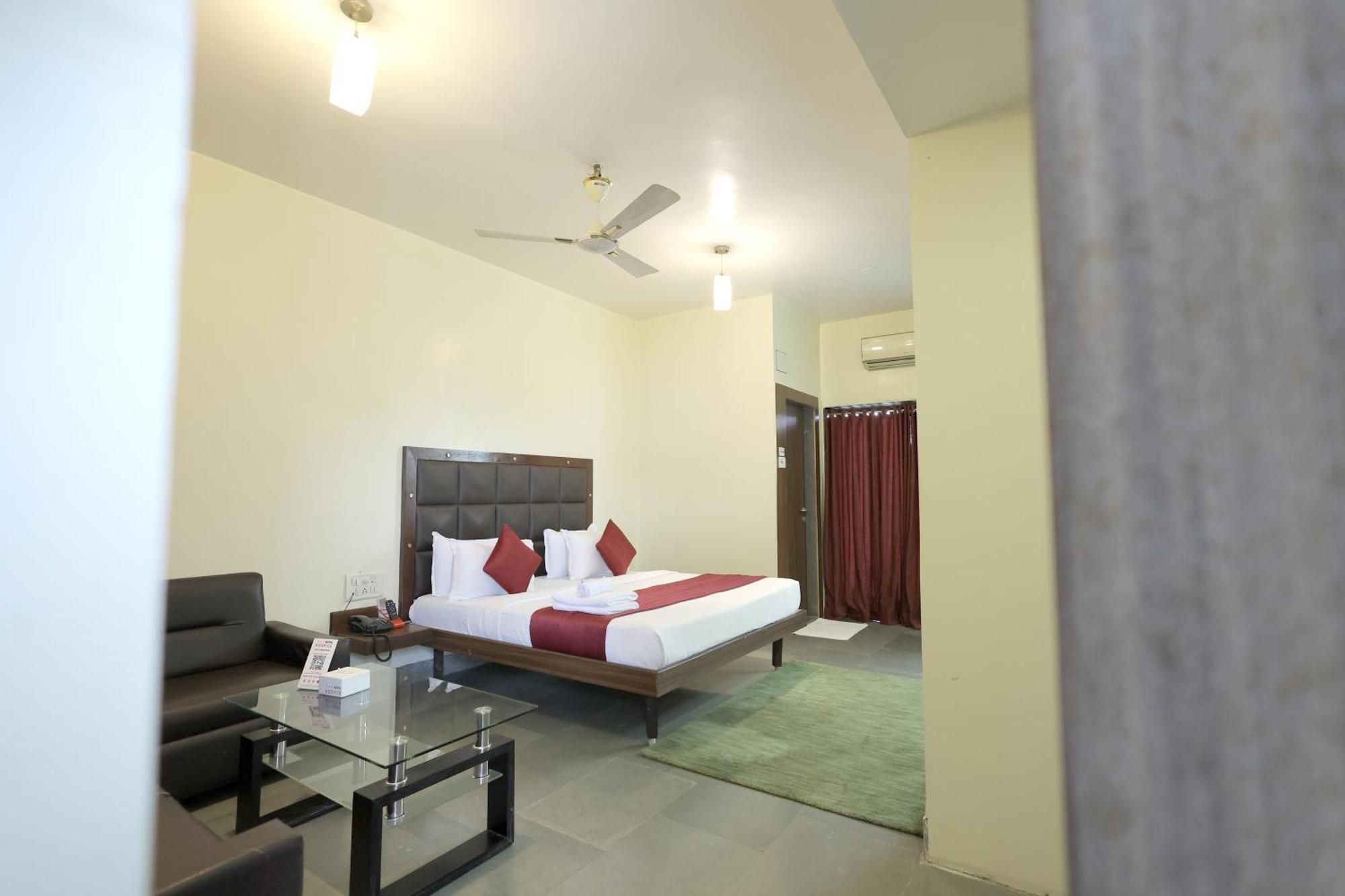 Hotel Hospice Σουράτ Εξωτερικό φωτογραφία